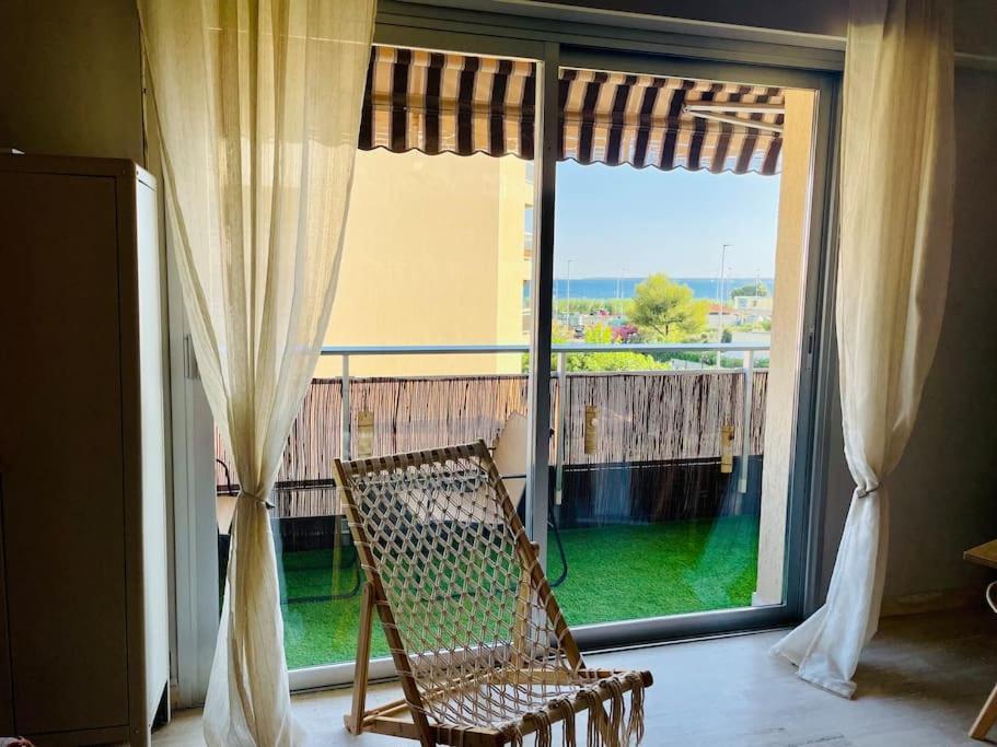 17Bijou-Plage Антиб Экстерьер фото